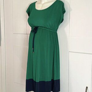 Short sleeve maternity dress